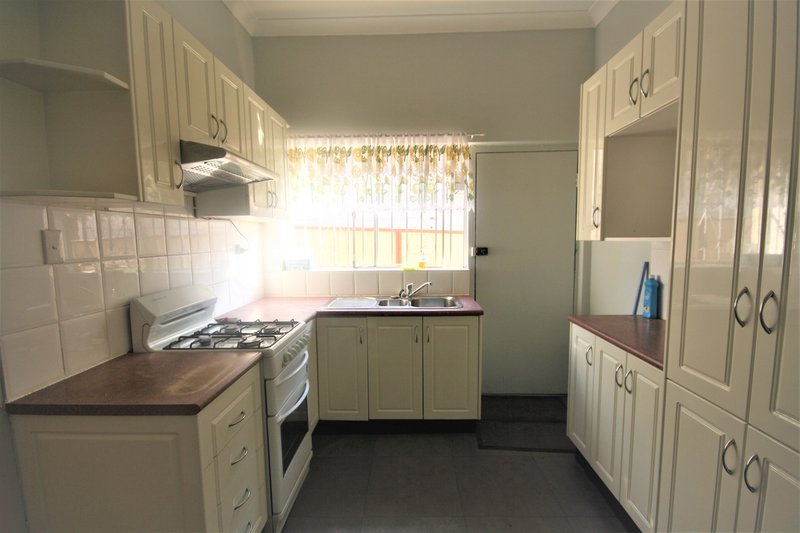 Photo - 10 Ward Avenue, Canterbury NSW 2193 - Image 2