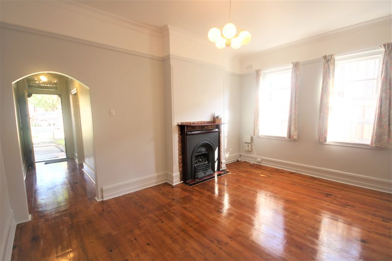 Photo - 10 Ward Avenue, Canterbury NSW 2193 - Image 4