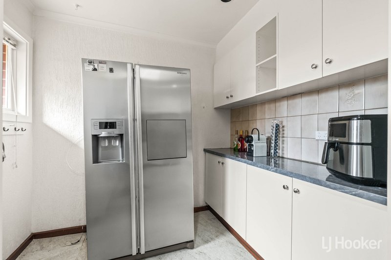 Photo - 10 Warminster Road, Elizabeth Park SA 5113 - Image 8