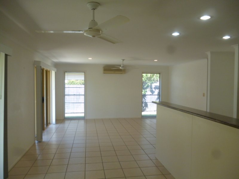 Photo - 10 Warringal Court, Burrum Heads QLD 4659 - Image 5