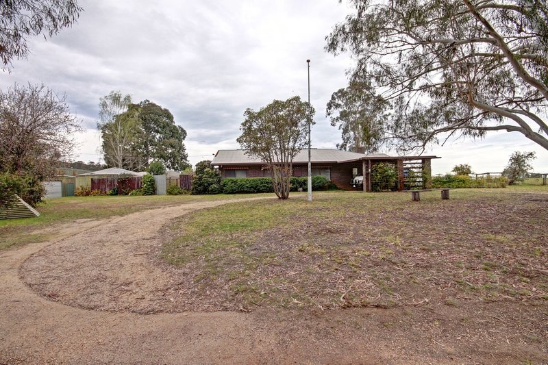 10 Waterholes Rd , Granite Rock VIC 3875