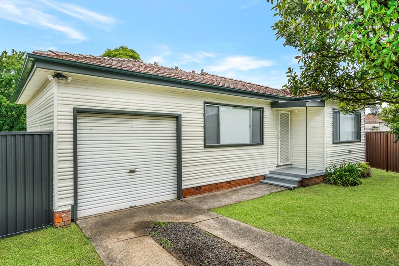 Photo - 10 Waterloo Place, Glenfield NSW 2167 - Image