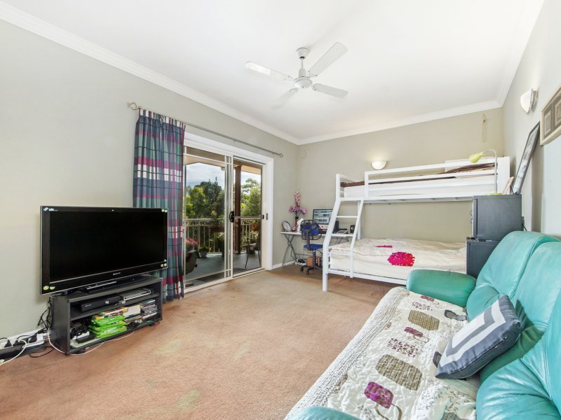 Photo - 10 Wattle Glen Place, Robina QLD 4226 - Image 9