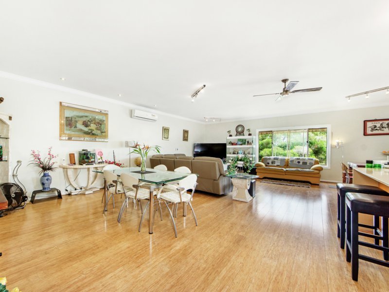 Photo - 10 Wattle Glen Place, Robina QLD 4226 - Image 10