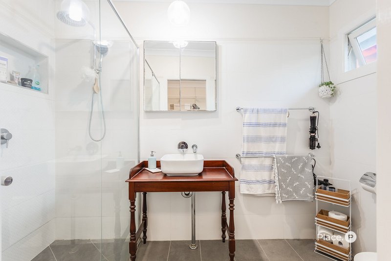 Photo - 10 Weaber Street, Clontarf QLD 4019 - Image 8