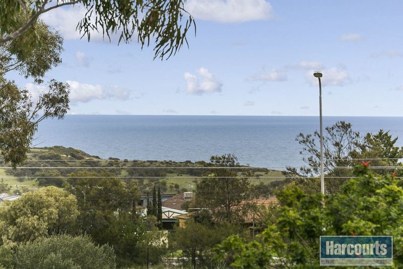 10 Weerab Drive, Hallett Cove SA 5158