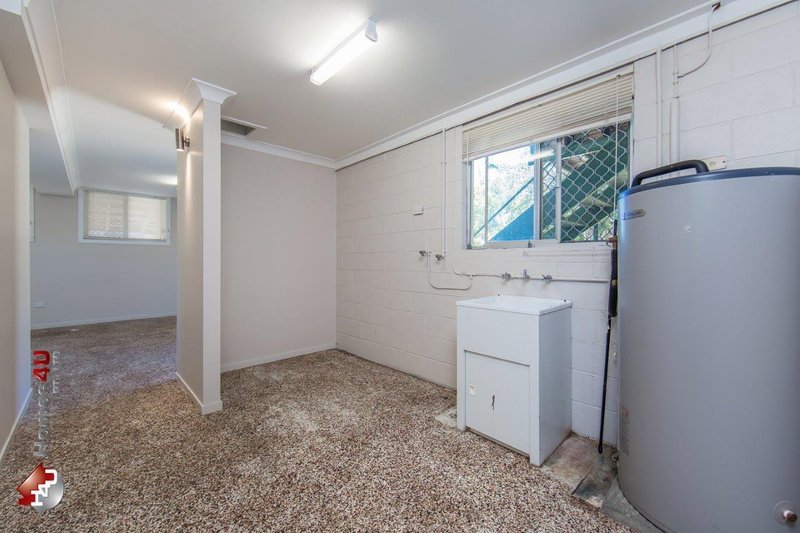 Photo - 10 Wendy Cres , Clontarf QLD 4019 - Image 17