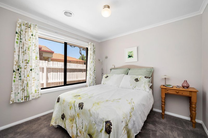 Photo - 10 Wenlock Street, Amaroo ACT 2914 - Image 12