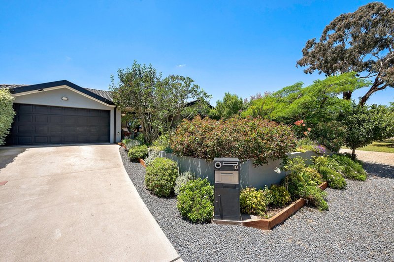 Photo - 10 Wenlock Street, Amaroo ACT 2914 - Image 18