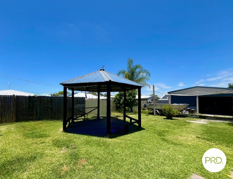 Photo - 10 Werite Court, Boyne Island QLD 4680 - Image 14