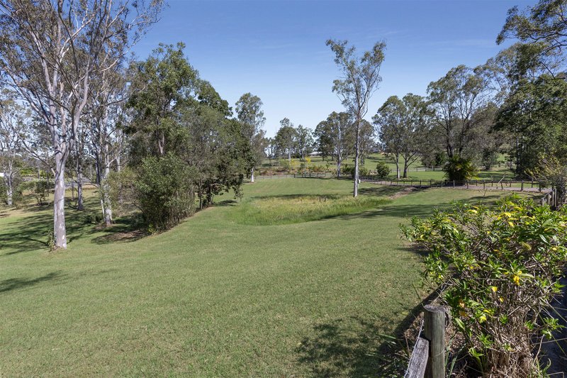 Photo - 10 Westbourne Drive, Wights Mountain QLD 4520 - Image 15