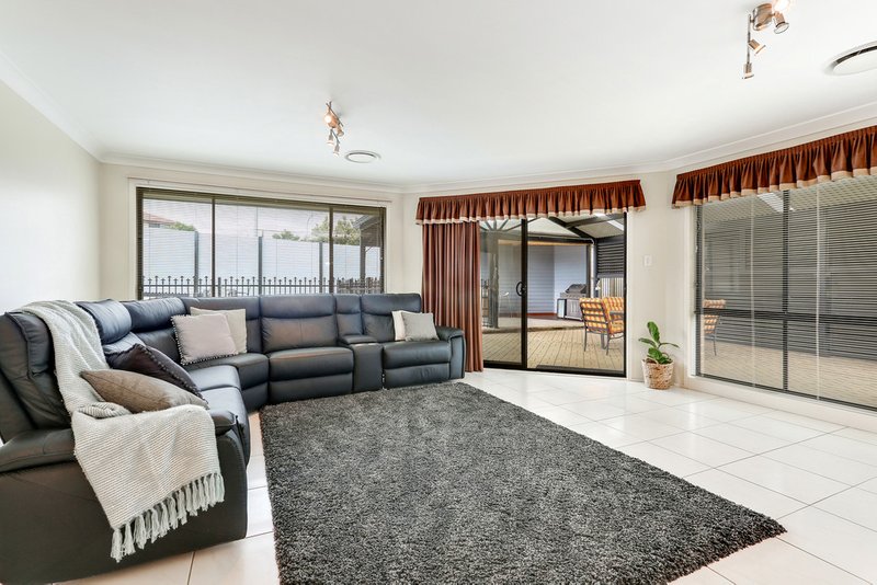 Photo - 10 Weston Place, Horsley NSW 2530 - Image 8