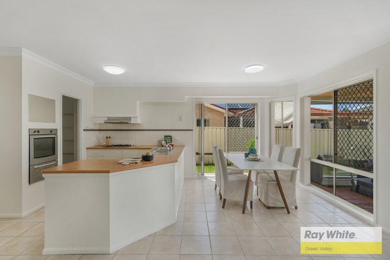 Photo - 10 Wheat Place, Horningsea Park NSW 2171 - Image 8