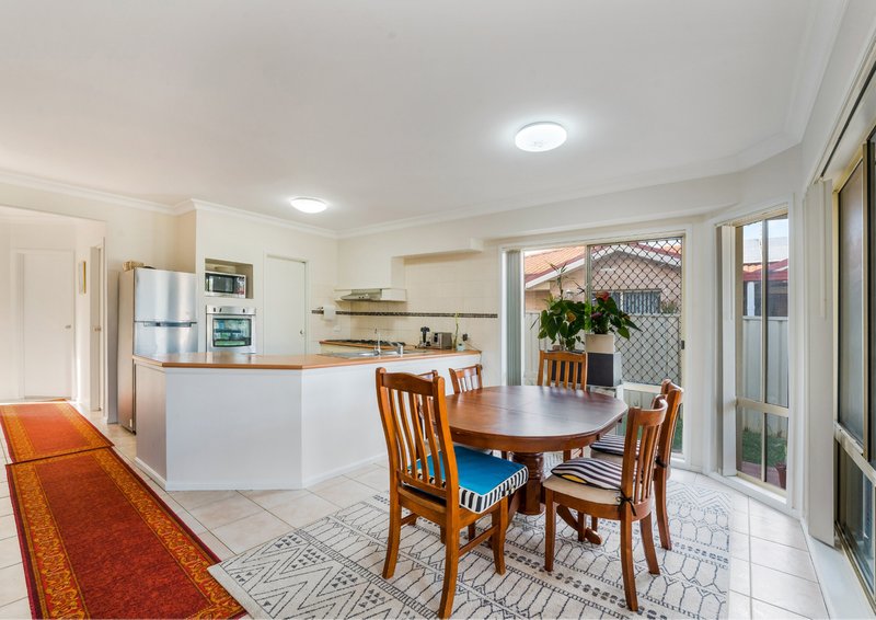 Photo - 10 Wheat Place, Horningsea Park NSW 2171 - Image 7