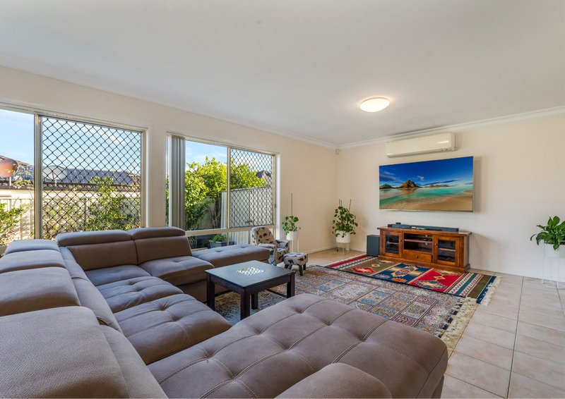 Photo - 10 Wheat Place, Horningsea Park NSW 2171 - Image 11