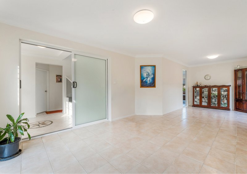 Photo - 10 Wheat Place, Horningsea Park NSW 2171 - Image 18
