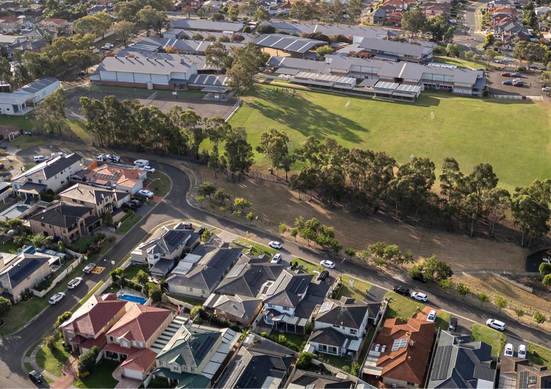 Photo - 10 Wheat Place, Horningsea Park NSW 2171 - Image 23