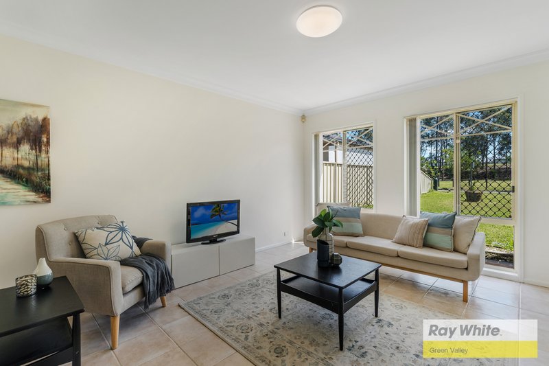 Photo - 10 Wheat Place, Horningsea Park NSW 2171 - Image 6