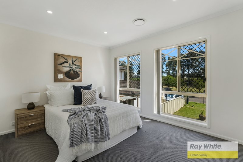 Photo - 10 Wheat Place, Horningsea Park NSW 2171 - Image 13