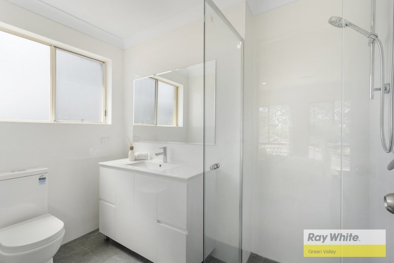 Photo - 10 Wheat Place, Horningsea Park NSW 2171 - Image 22