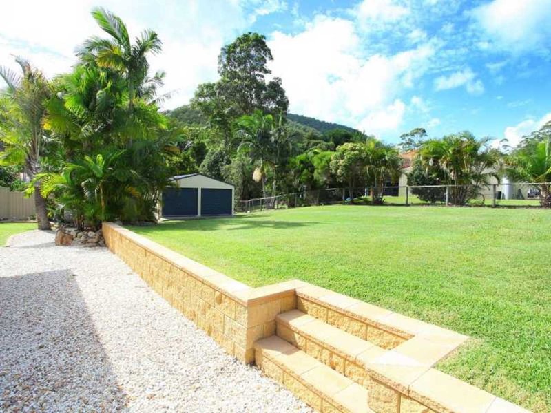 Photo - 10 White Ash Rd , Bonogin QLD 4213 - Image 5