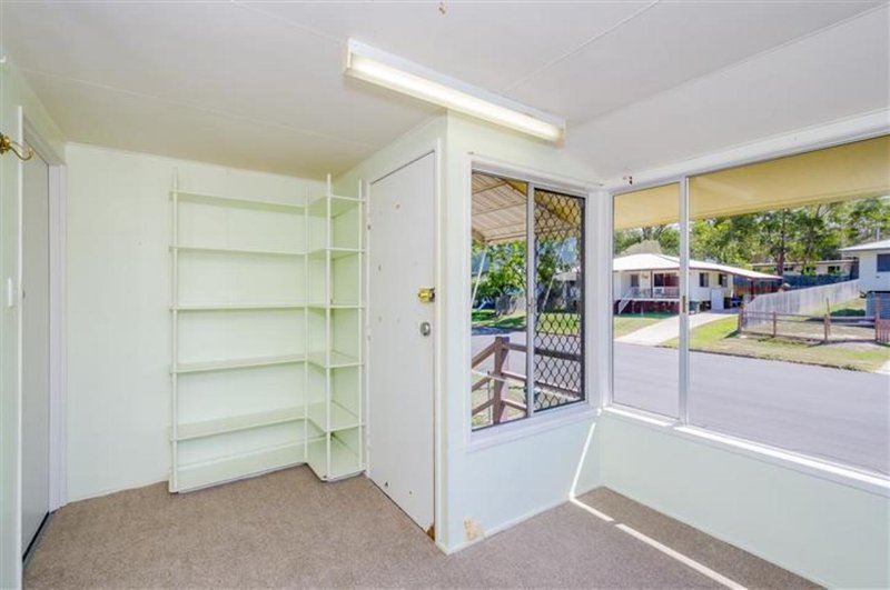 Photo - 10 Whiting Street, Toolooa QLD 4680 - Image 6