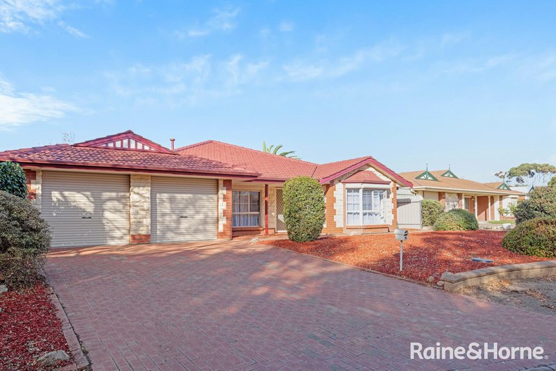 Photo - 10 Whitney Crescent, Seaford SA 5169 - Image 2