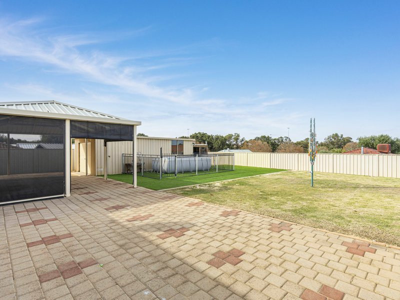 Photo - 10 Whitsunday Avenue, Ridgewood WA 6030 - Image 10