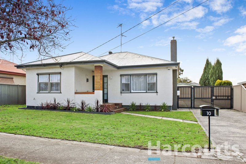 Photo - 10 Whitta Street, Sebastopol VIC 3356 - Image 1