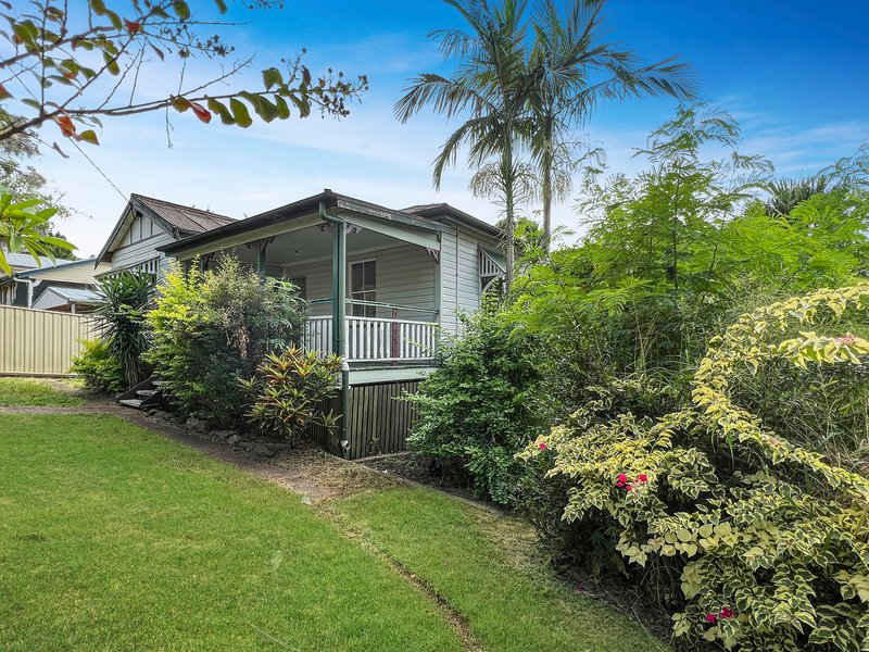 Photo - 10 Whittaker Street, North Ipswich QLD 4305 - Image 2