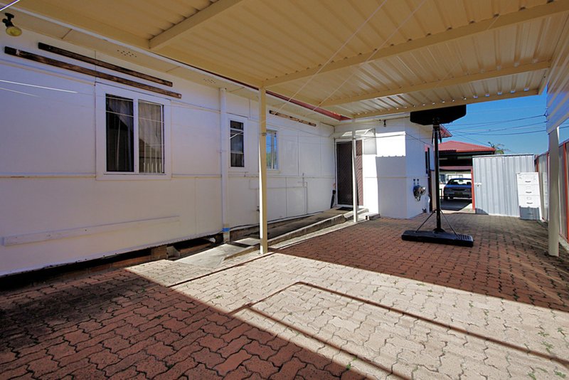 Photo - 10 Willett St , Yagoona NSW 2199 - Image 7