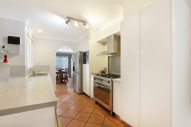 Photo - 10 William Clarke Place, Woonona NSW 2517 - Image 3