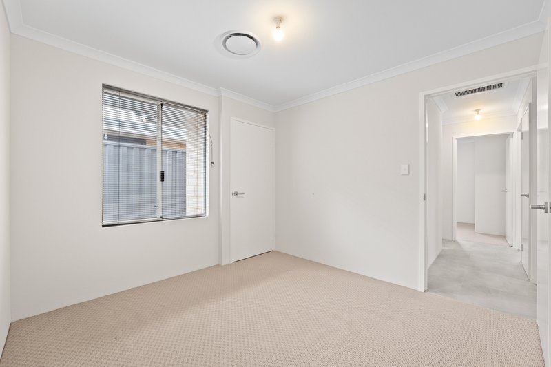 Photo - 10 Williamstown Drive, Baldivis WA 6171 - Image 22
