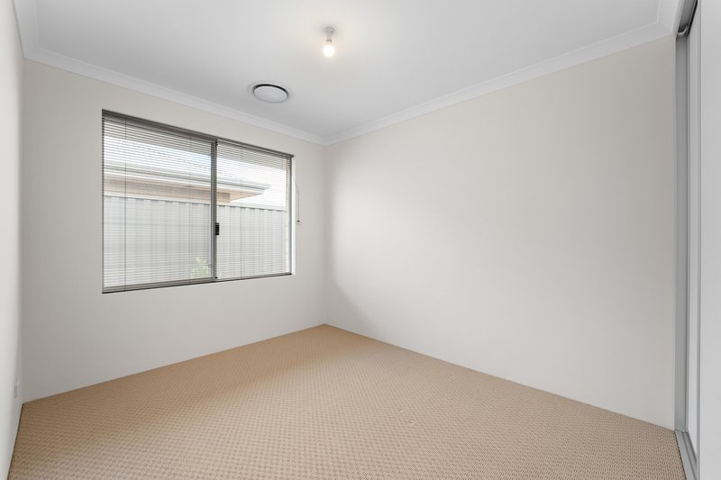Photo - 10 Williamstown Drive, Baldivis WA 6171 - Image 23