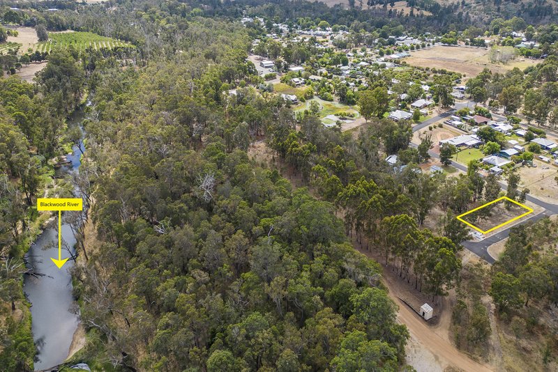 10 Wilson Street, Nannup WA 6275