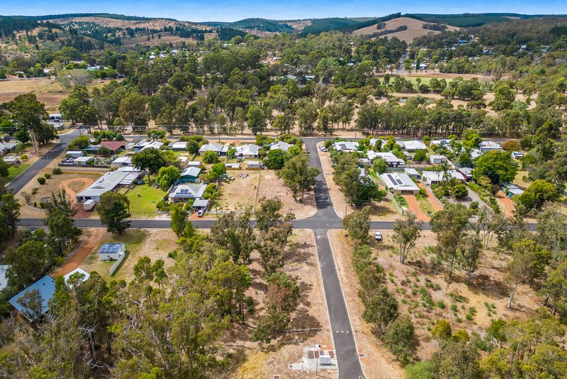 Photo - 10 Wilson Street, Nannup WA 6275 - Image 5