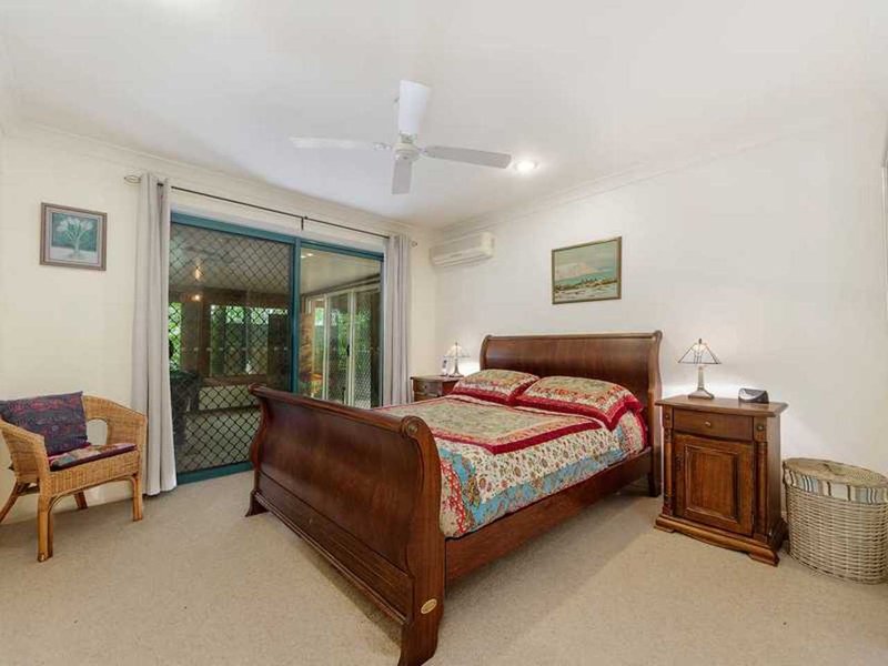 Photo - 10 Wiltshire Drive, Mudgeeraba QLD 4213 - Image 9