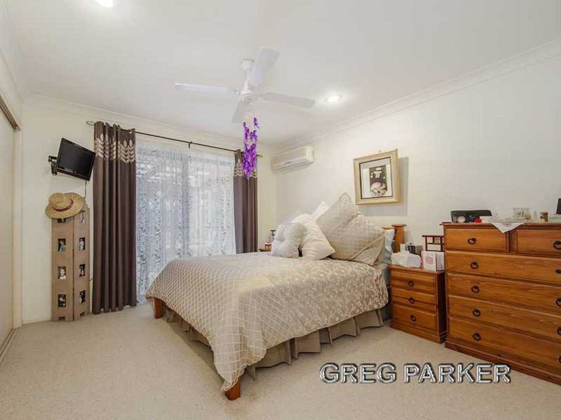 Photo - 10 Wiltshire Drive, Mudgeeraba QLD 4213 - Image 8