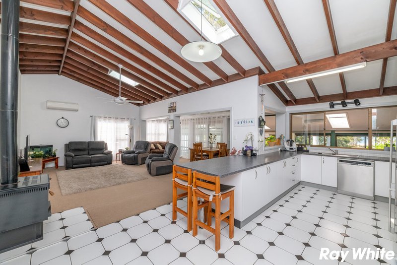 Photo - 10 Windsor Street, Tarbuck Bay NSW 2428 - Image 6