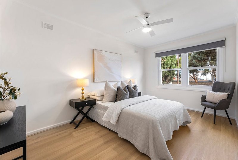 Photo - 10 Winsham Street, Davoren Park SA 5113 - Image 10