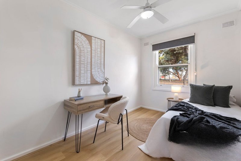 Photo - 10 Winsham Street, Davoren Park SA 5113 - Image 12