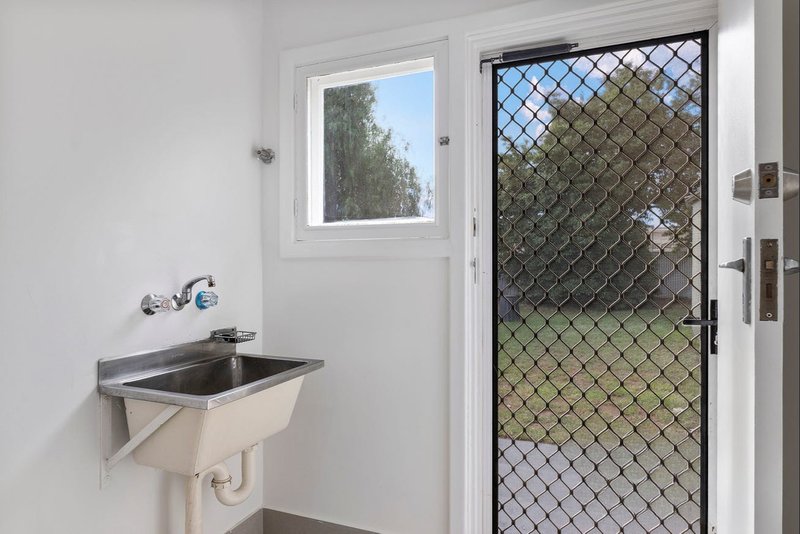 Photo - 10 Winsham Street, Davoren Park SA 5113 - Image 14