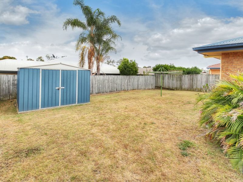 Photo - 10 Wisdom Way, Crestmead QLD 4132 - Image 3