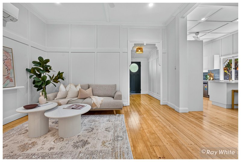 Photo - 10 Wiseman Street, The Range QLD 4700 - Image 10