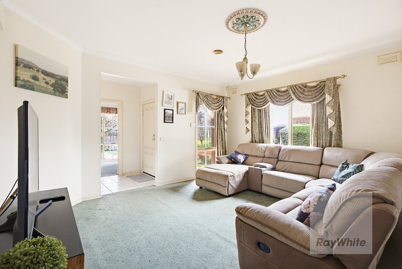 Photo - 10 Wisteria Drive, Bundoora VIC 3083 - Image 2