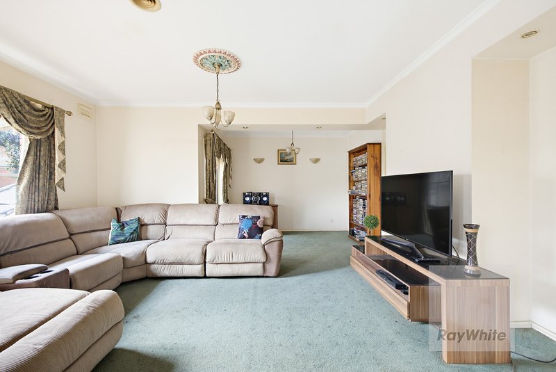 Photo - 10 Wisteria Drive, Bundoora VIC 3083 - Image 3