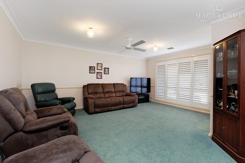 Photo - 10 Wonkana Road, Glenfield Park NSW 2650 - Image 5