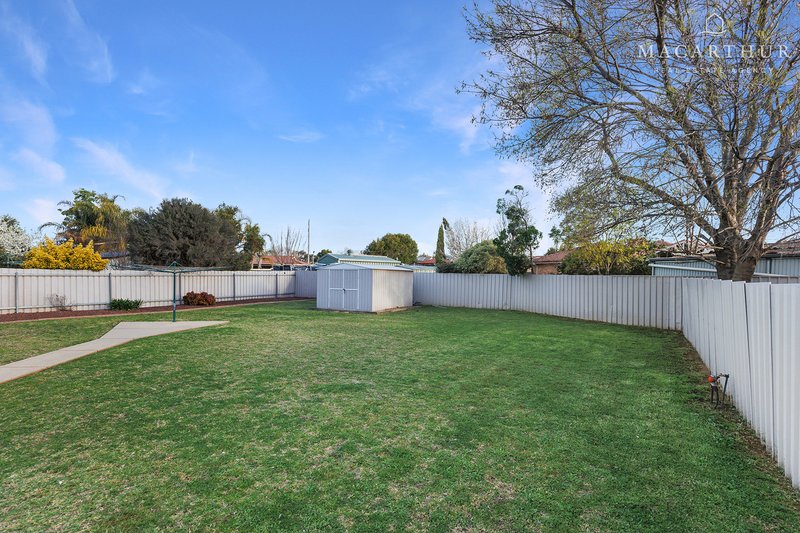 Photo - 10 Wonkana Road, Glenfield Park NSW 2650 - Image 15