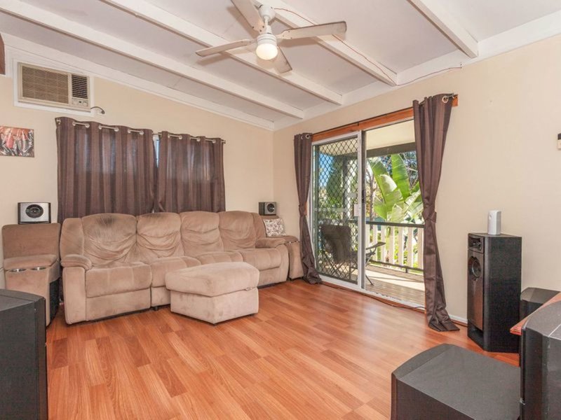 Photo - 10 Woodburn Street, Marsden QLD 4132 - Image 8