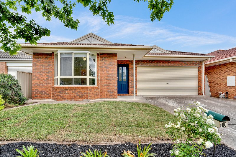 10 Woodlea Crescent, Craigieburn VIC 3064